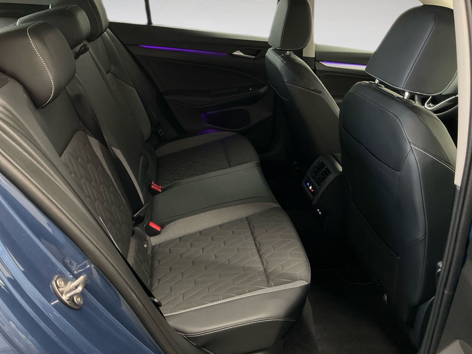 Volkswagen Golf - Bild 10