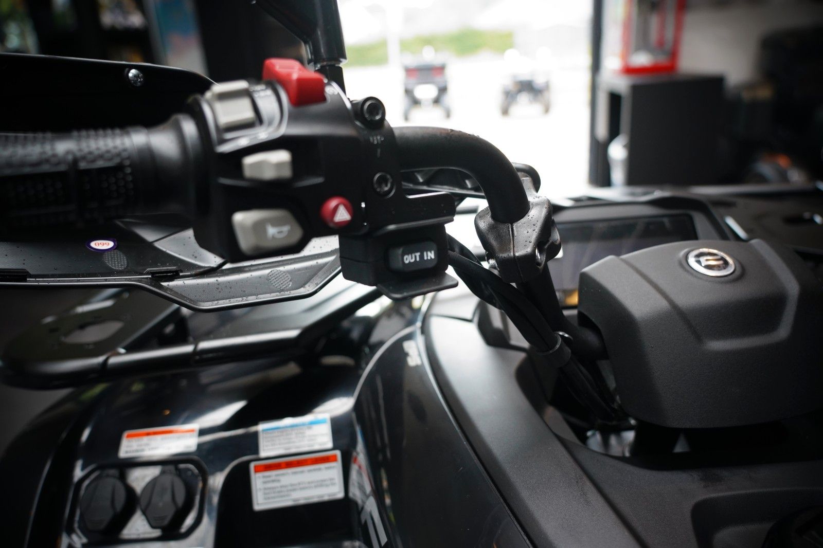 Fahrzeugabbildung CFMOTO CForce 450S 4j Gar Zubehör Paket + Preisnachlass