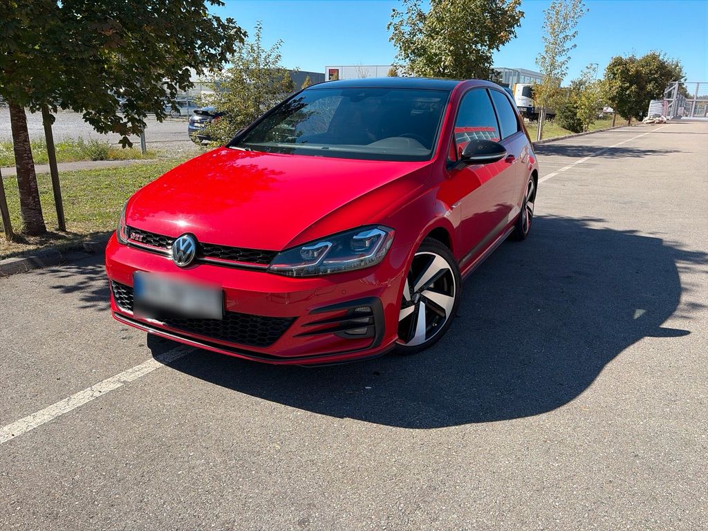 Image of Volkswagen Golf