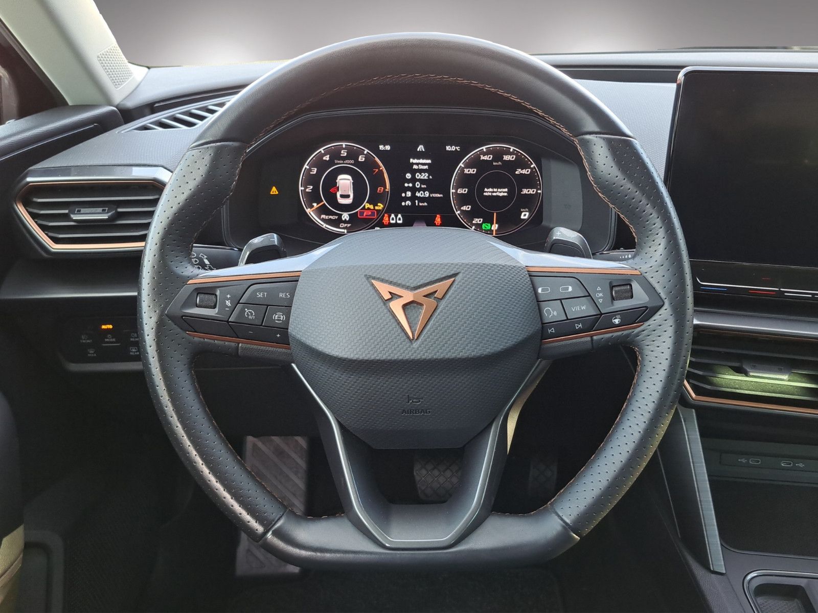 Leon Sportstourer 1.5 eTSI DSG Navi Kamera