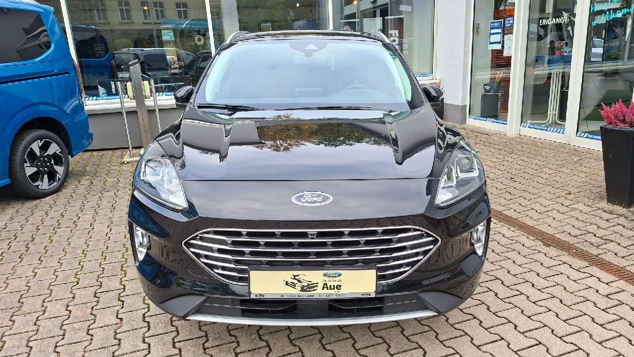 Ford Kuga Plug-In Hybrid Titanium imagem 2