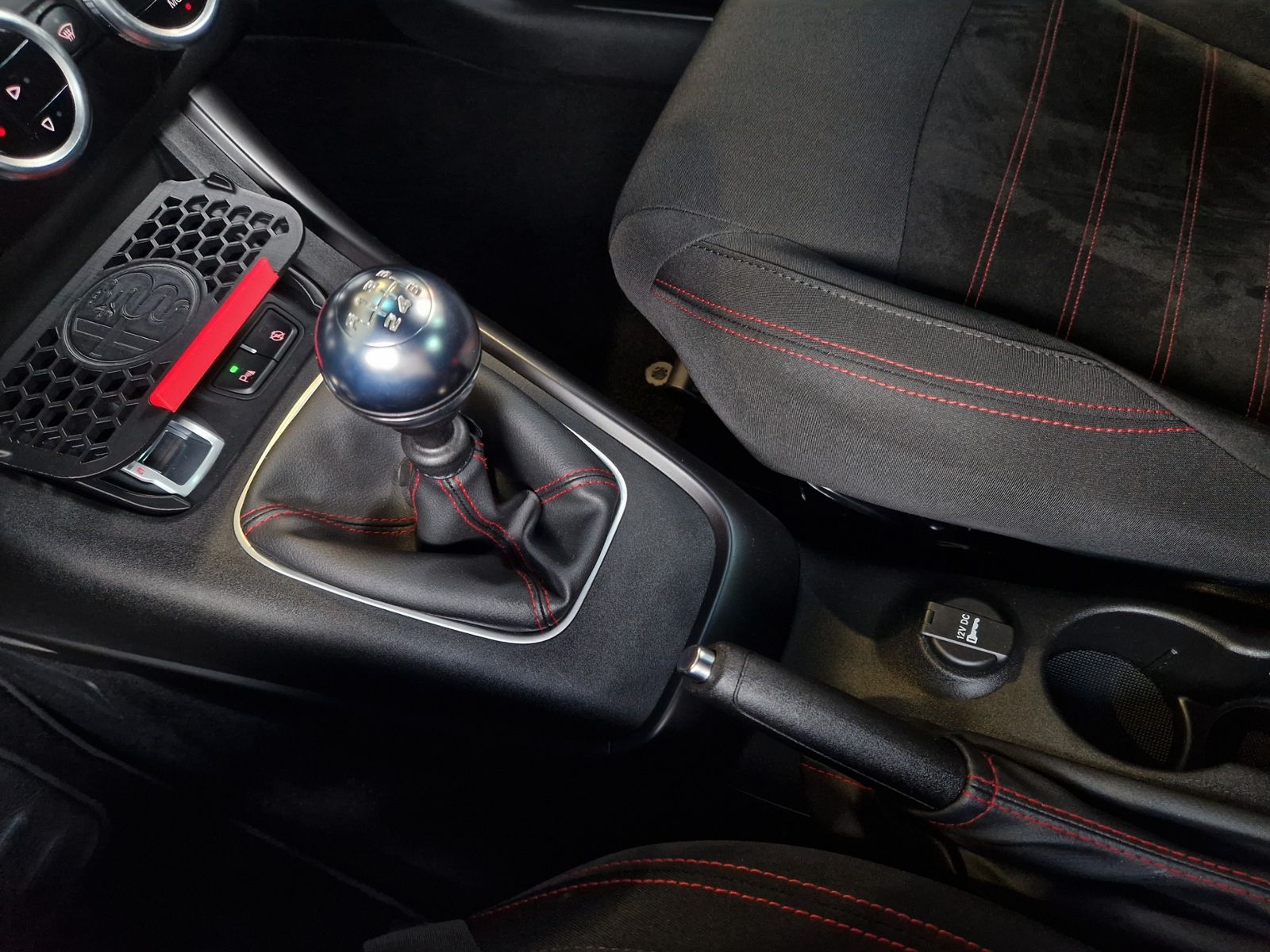 Fahrzeugabbildung Alfa Romeo Giulietta Sport KLIMA NAVI ALU