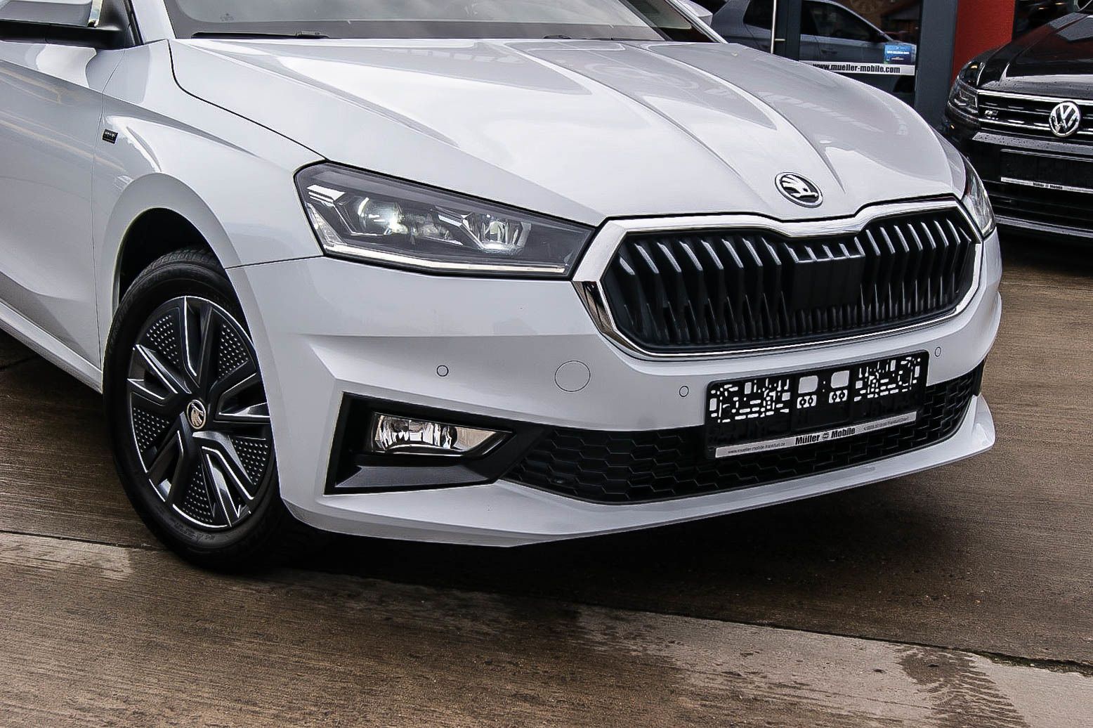 Fahrzeugabbildung SKODA Fabia 10 Drive Auto/DSG PANO VIRTUAL LED KAMERA