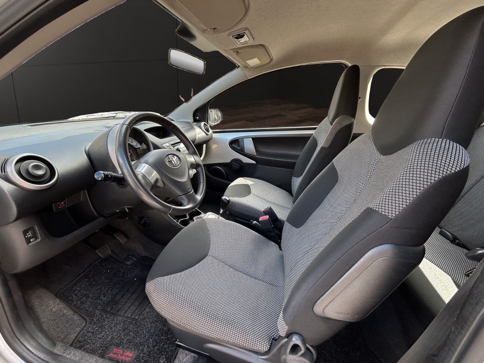 Fahrzeugabbildung Toyota Aygo AYGO Cool/Automatik/Klima/Tüv Neu !! /