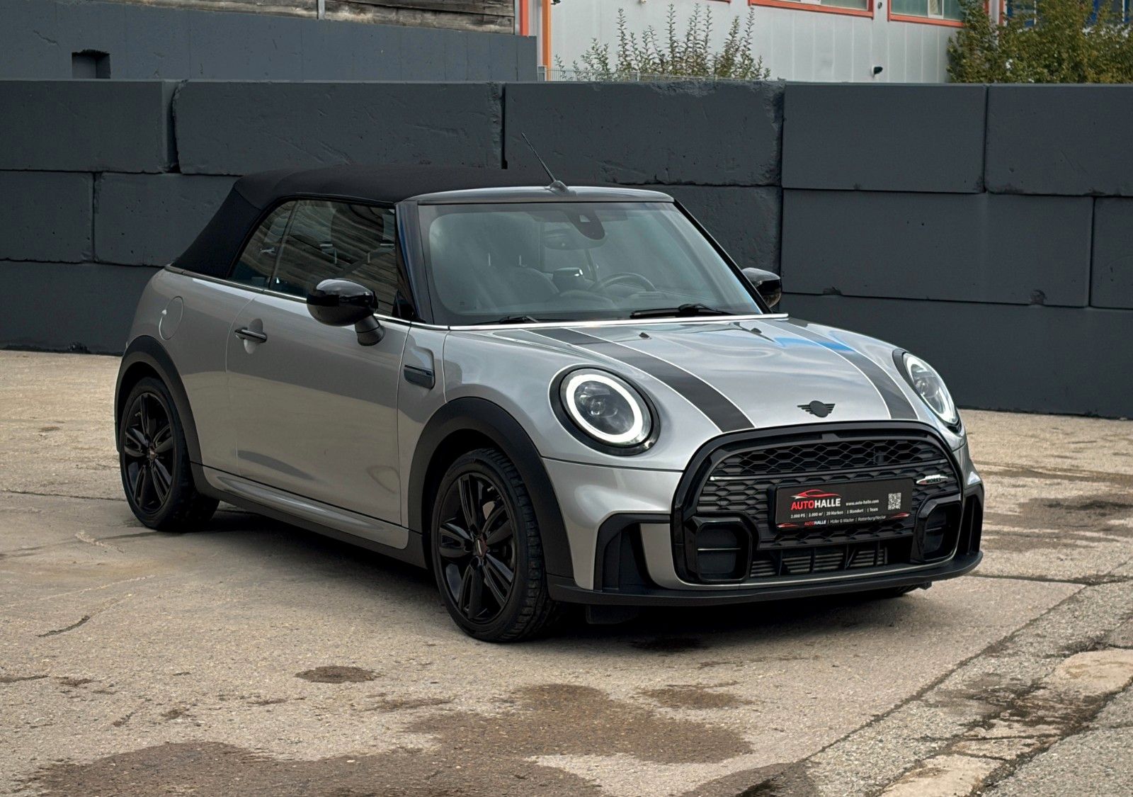 Fahrzeugabbildung MINI Cooper Cabrio JCW-Trim CarPlay Navigation LHZ
