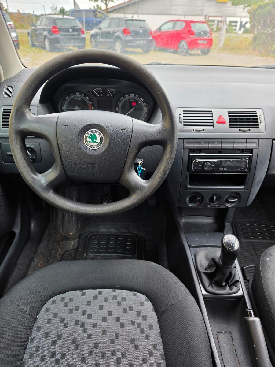 Skoda Fabia 2005 — photo 5