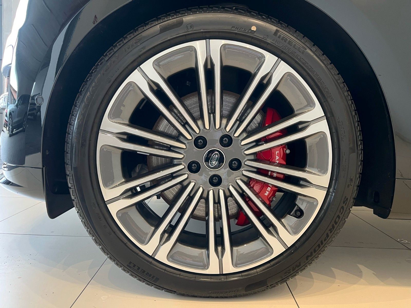 Fahrzeugabbildung Land Rover Range Rover Sport P530 Autobiography 23" Rad&AHK