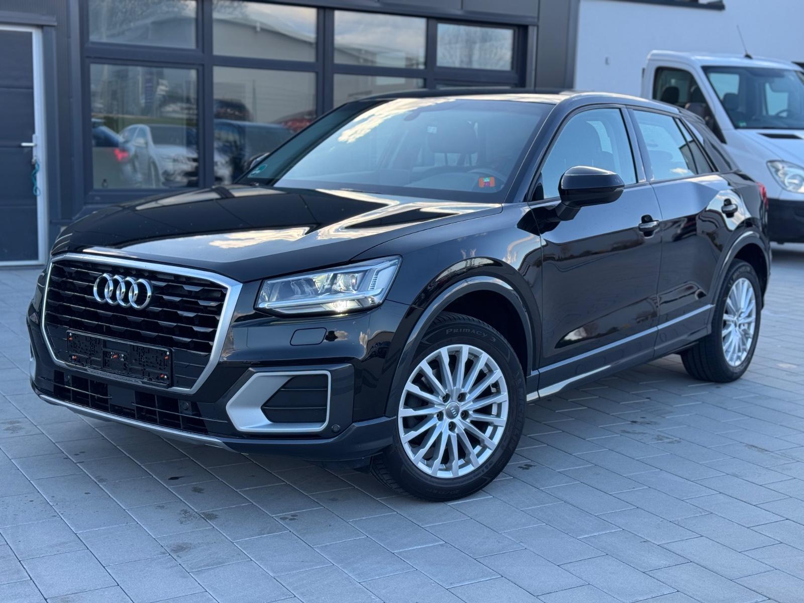 Audi Q2 35 TFSI design S tronic*Navi*LED*AHK*SHZ*TOP*