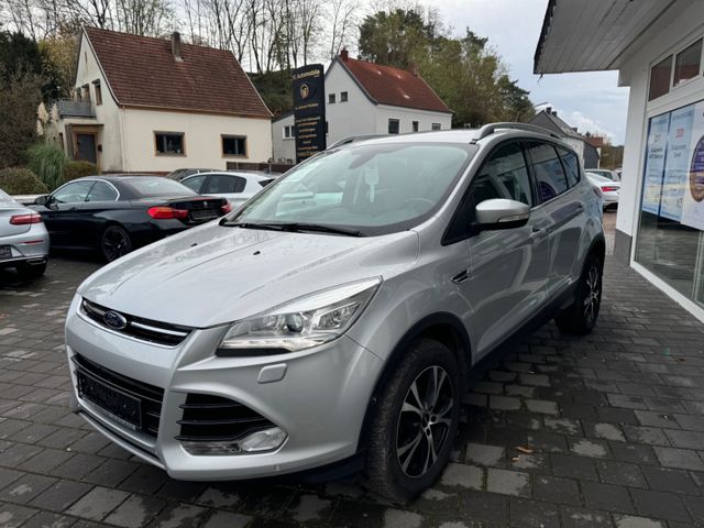 Ford Kuga Titanium *AUTOMATIK*BI.XENON*TEILLEDER*