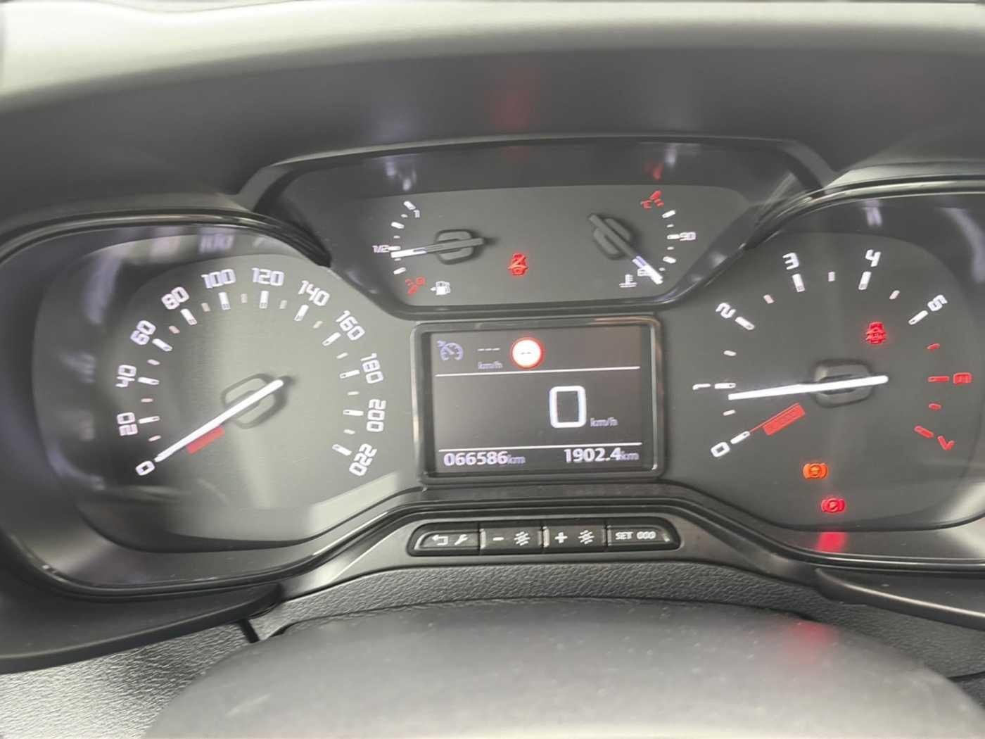 Citroën Berlingo Feel M Sitzheizung vorn, Klimaautomatik