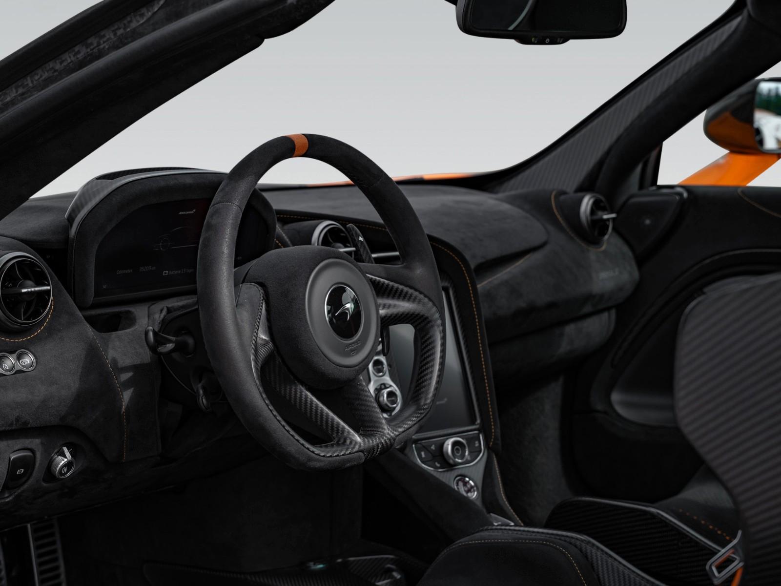 McLaren 765LT Coupé | Racing Seats | Engine Window