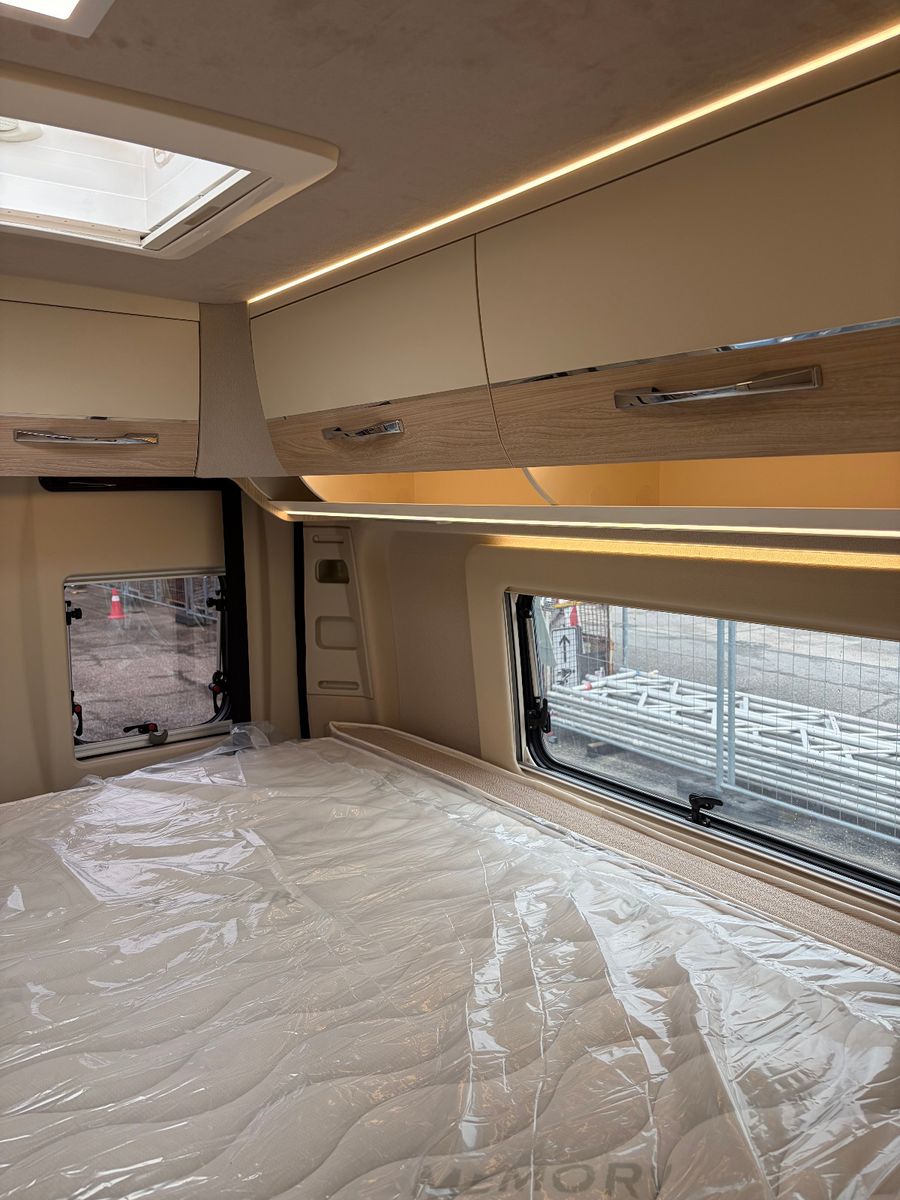 Fahrzeugabbildung Eura Mobil Van V635 HB