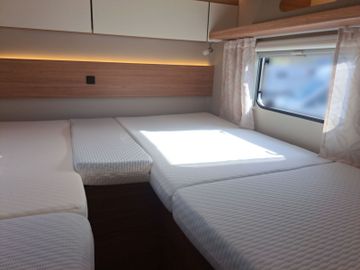 Weinsberg CaraHome 650 MEG 