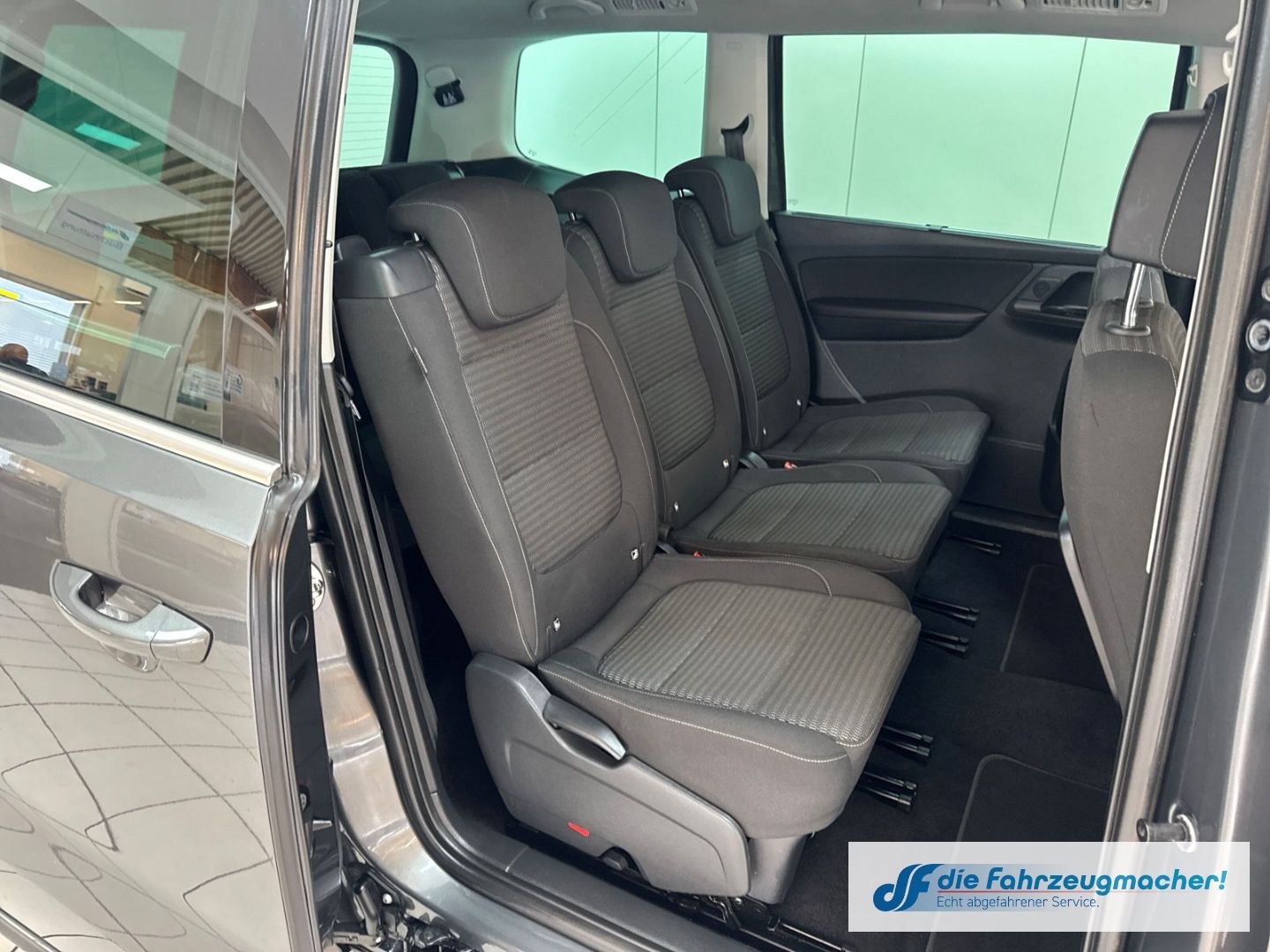 Fahrzeugabbildung SEAT Alhambra Xcellence 7-Sitzer AD AHK-klappbar Memo