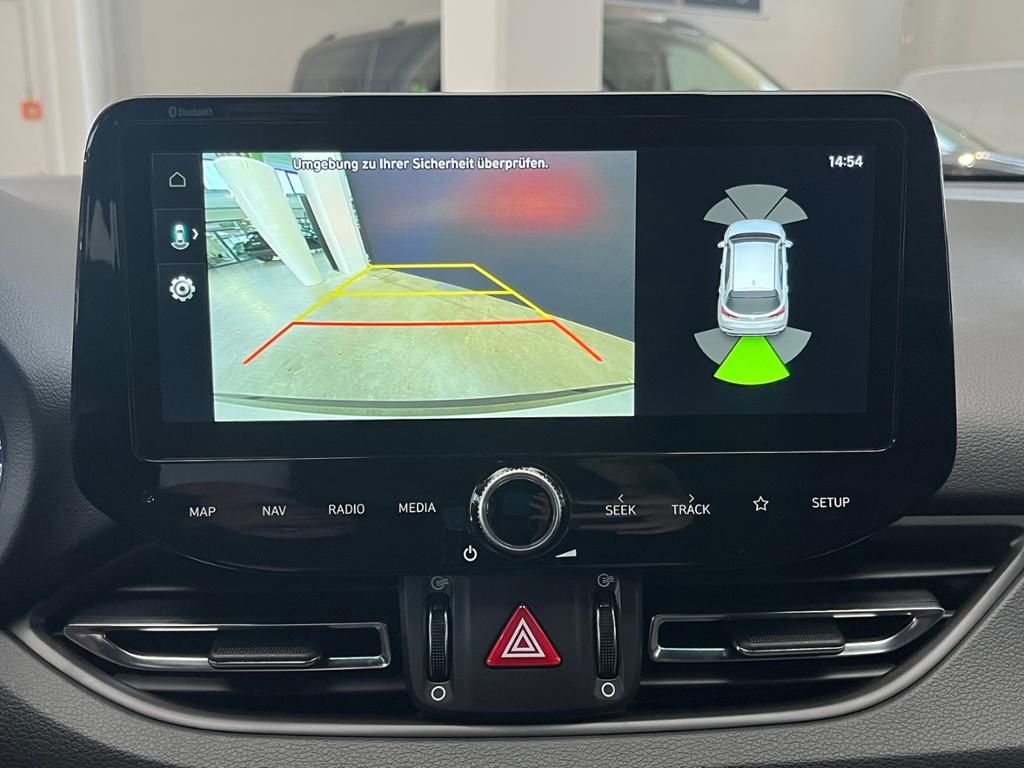 Fahrzeugabbildung Hyundai i30 1.0 Benzin Turbo Connect & Go LED LM KlimaA