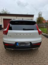 Volvo XC40 D4 AWD R Design Geartronic R Design - Volvo XC40 von privat