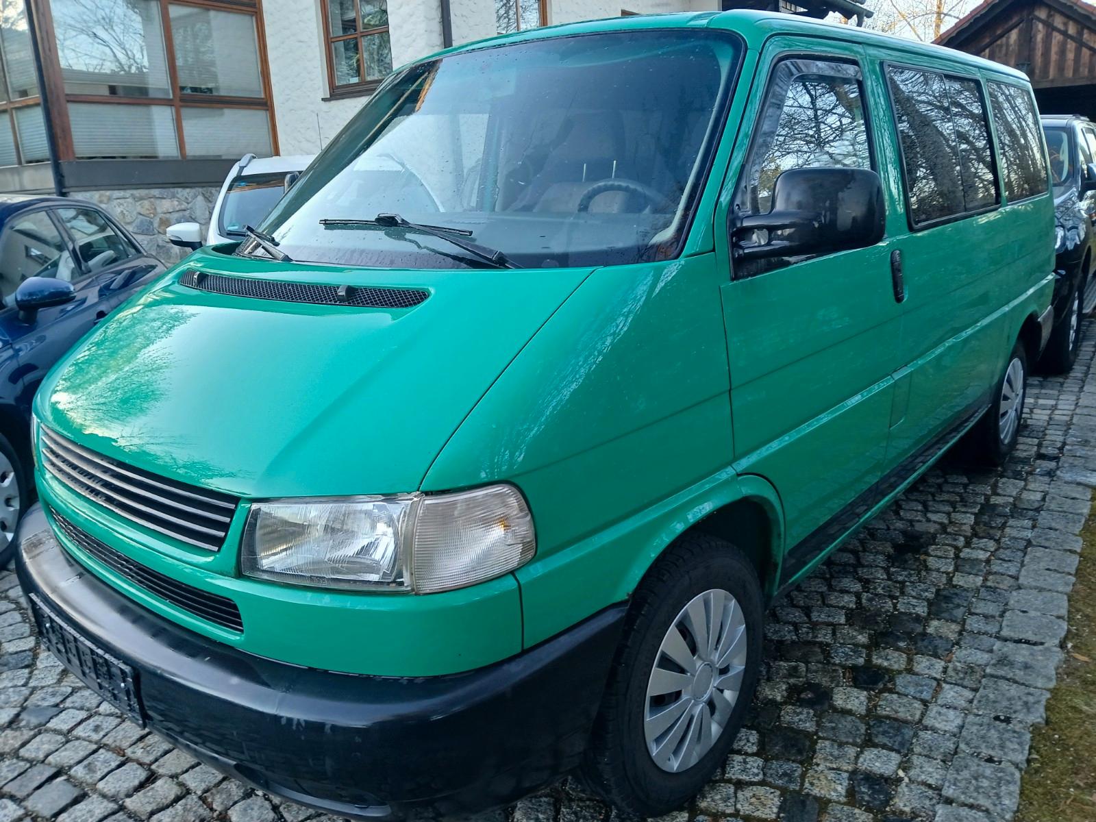 Volkswagen T4 2.0 Multivan     AHK+KAMERA+6 SITZE