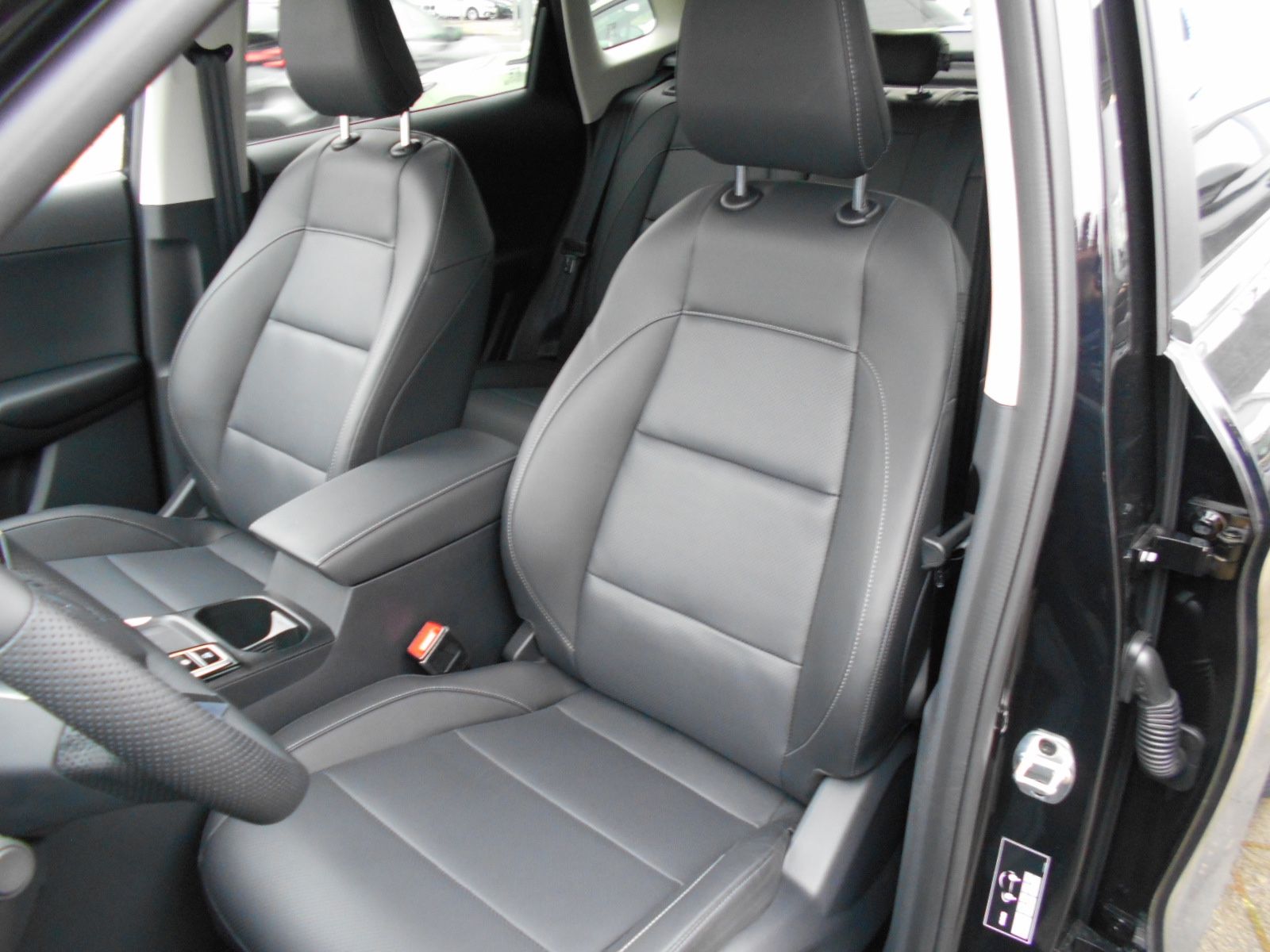 Fahrzeugabbildung MG ZS Luxury
