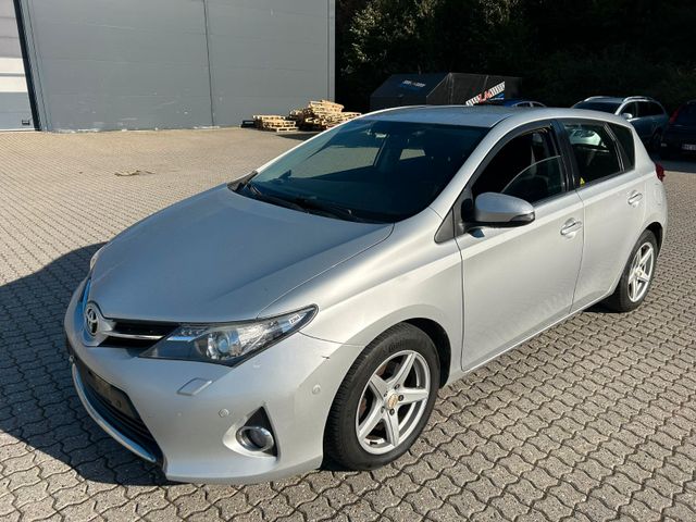 Toyota Auris Comfort 2,0-l-D-4D*NAVI*KAMERA* NR. 2364