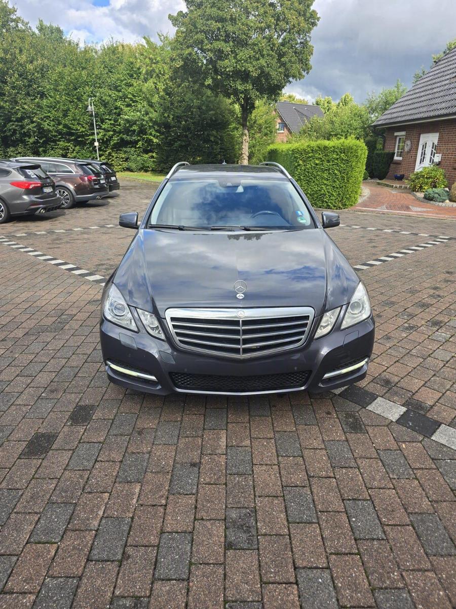 Mercedes-Benz E350, 2010