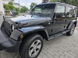 Jeep Wrangker JK 2,8CRD Schwarz 1.Hd. - Jeep Wrangler in Frankfurt (Main)