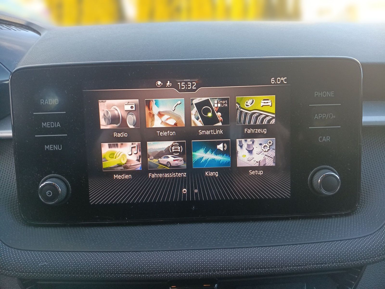 Fahrzeugabbildung SKODA FABIA 1.0 TSI Selection GRA PDC Sitzheiz.