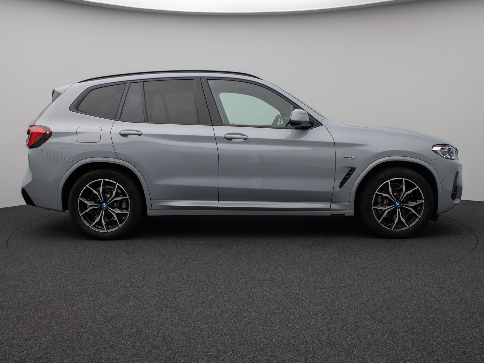 Fahrzeugabbildung BMW X3 xD30e M Sport Kamera Laser HUD DAB HiFi AHK