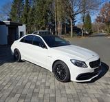 Mercedes-Benz C 63 AMG Mercedes-AMG C 63 Mercedes-AMG - Mercedes-Benz C 63 AMG: Weiß