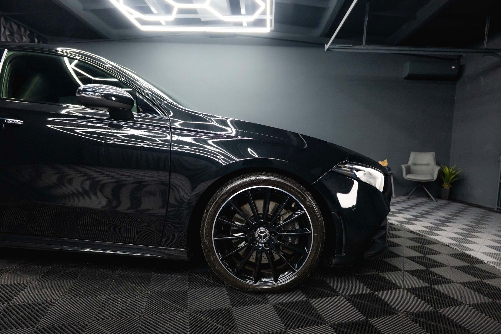 Fahrzeugabbildung Mercedes-Benz A 250 AMG Line Night-Paket *ACC*Head Up*DAB*19%*