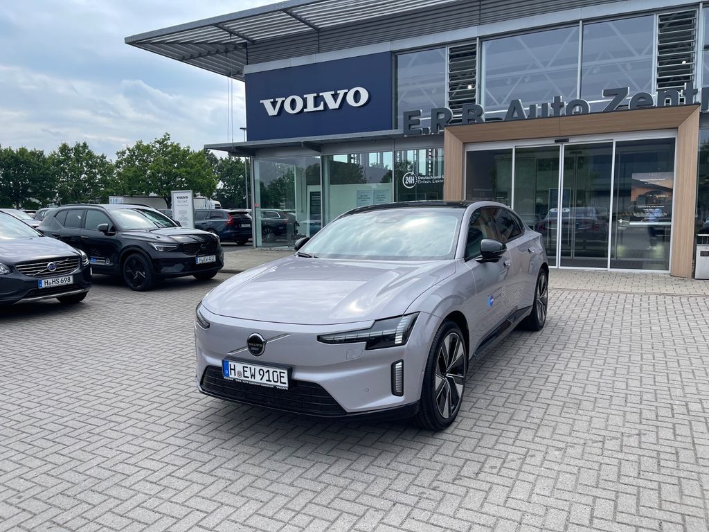 2026 Volvo ES90