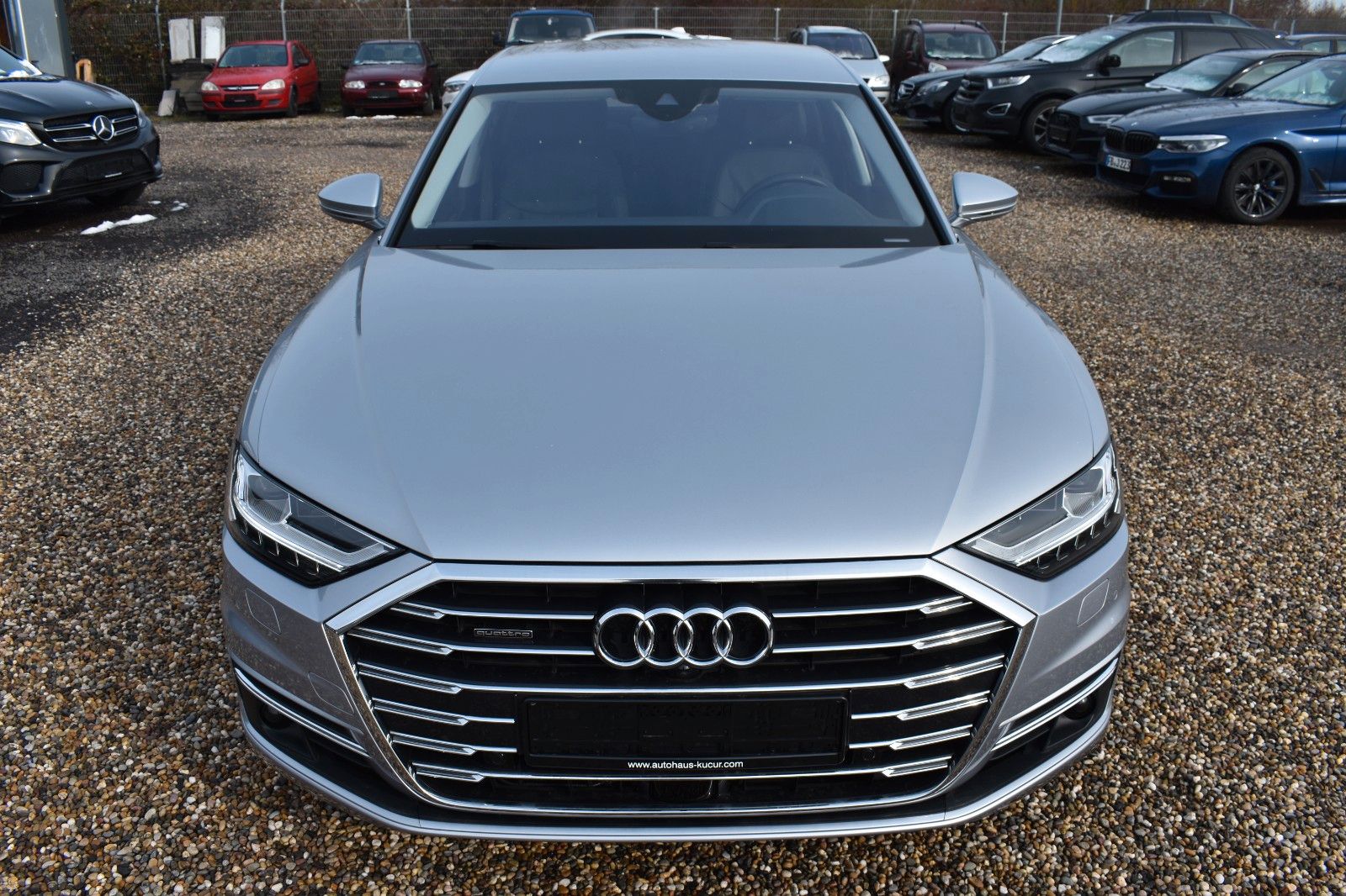 Fahrzeugabbildung Audi A8 55 TFSI quattro Matrix Softc. Standh.1.Hand