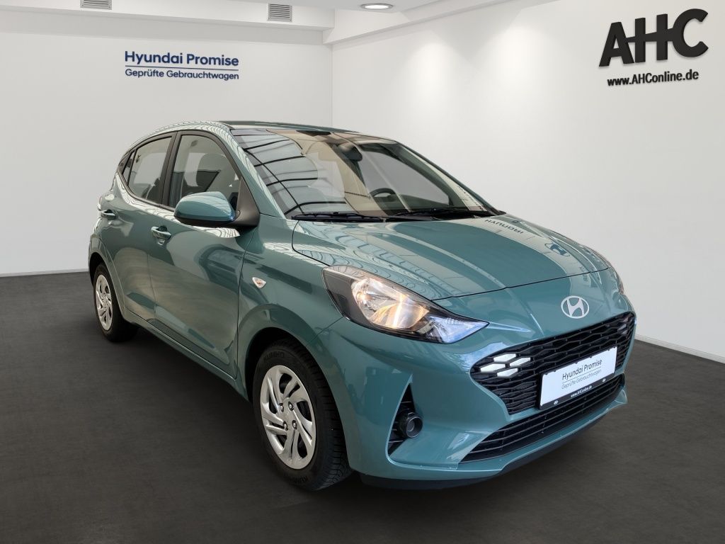 Fahrzeugabbildung Hyundai i10 1.0 Select Facelift Fernlichtass. Kam. Navi