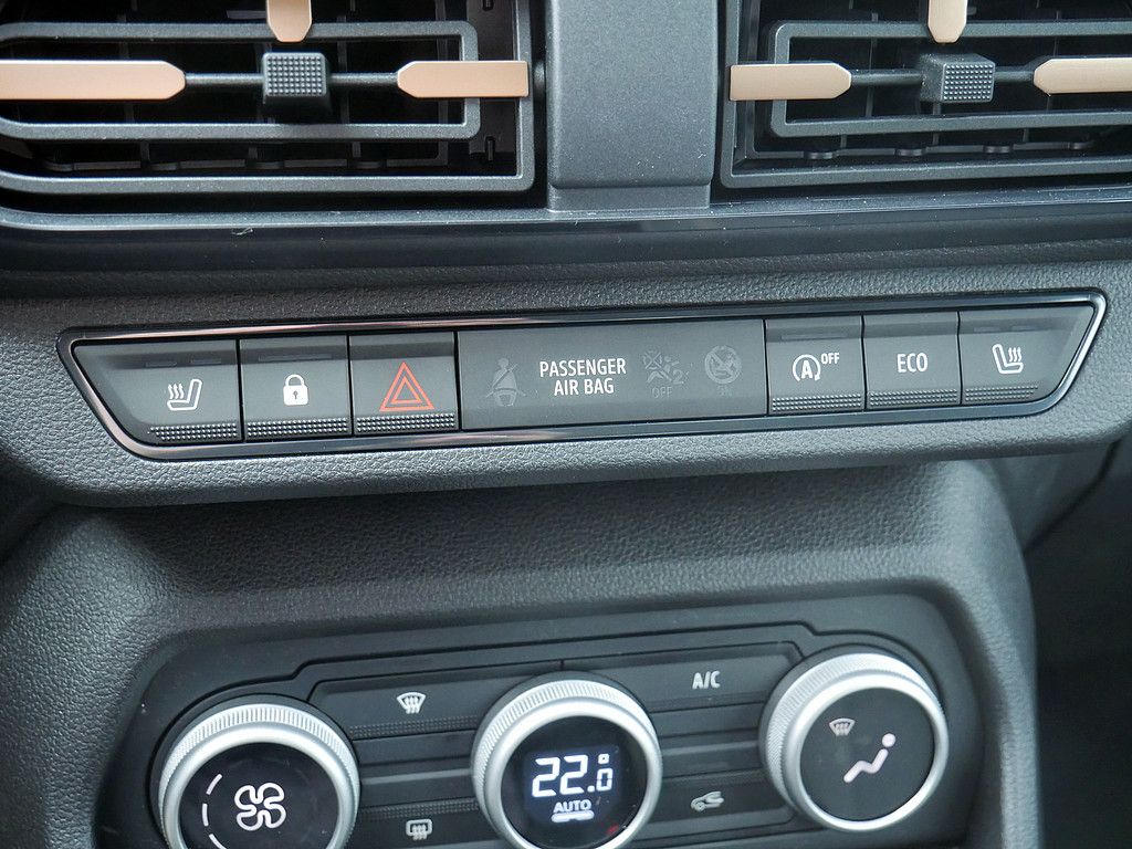 Fahrzeugabbildung Dacia Sandero Stepway Extreme TCe 110 NAVI LED 360°