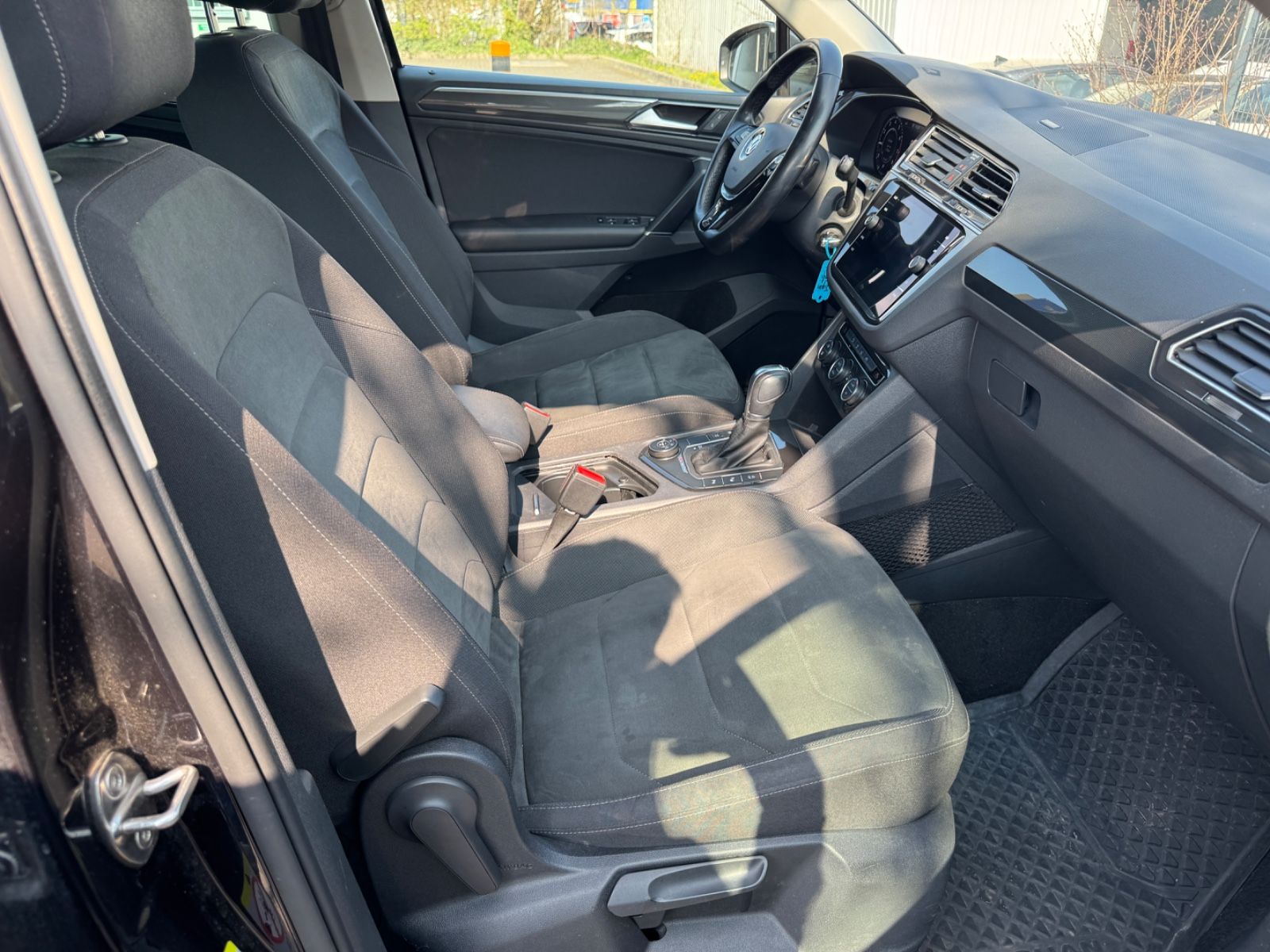 Fahrzeugabbildung Volkswagen Tiguan Highline BMT/Start-Stopp 4Motion LED+Kame