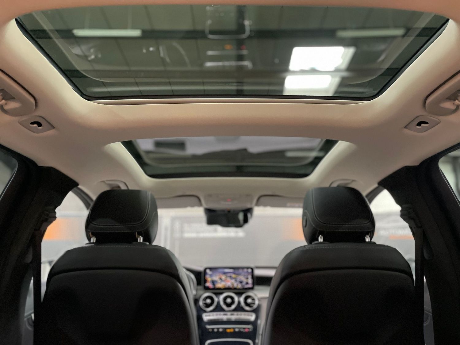 Fahrzeugabbildung Mercedes-Benz GLC 300 de 4M AMG#Pano#Wide#HeadUp#360#Memory