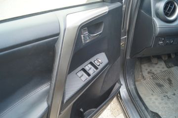 Toyota RAV 4 - 4