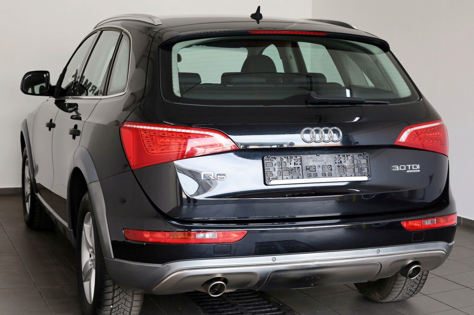 Fahrzeugabbildung Audi Q5 3.0 TDI  quattro,Navi,SH,Xenon,B&O,8xAluräder