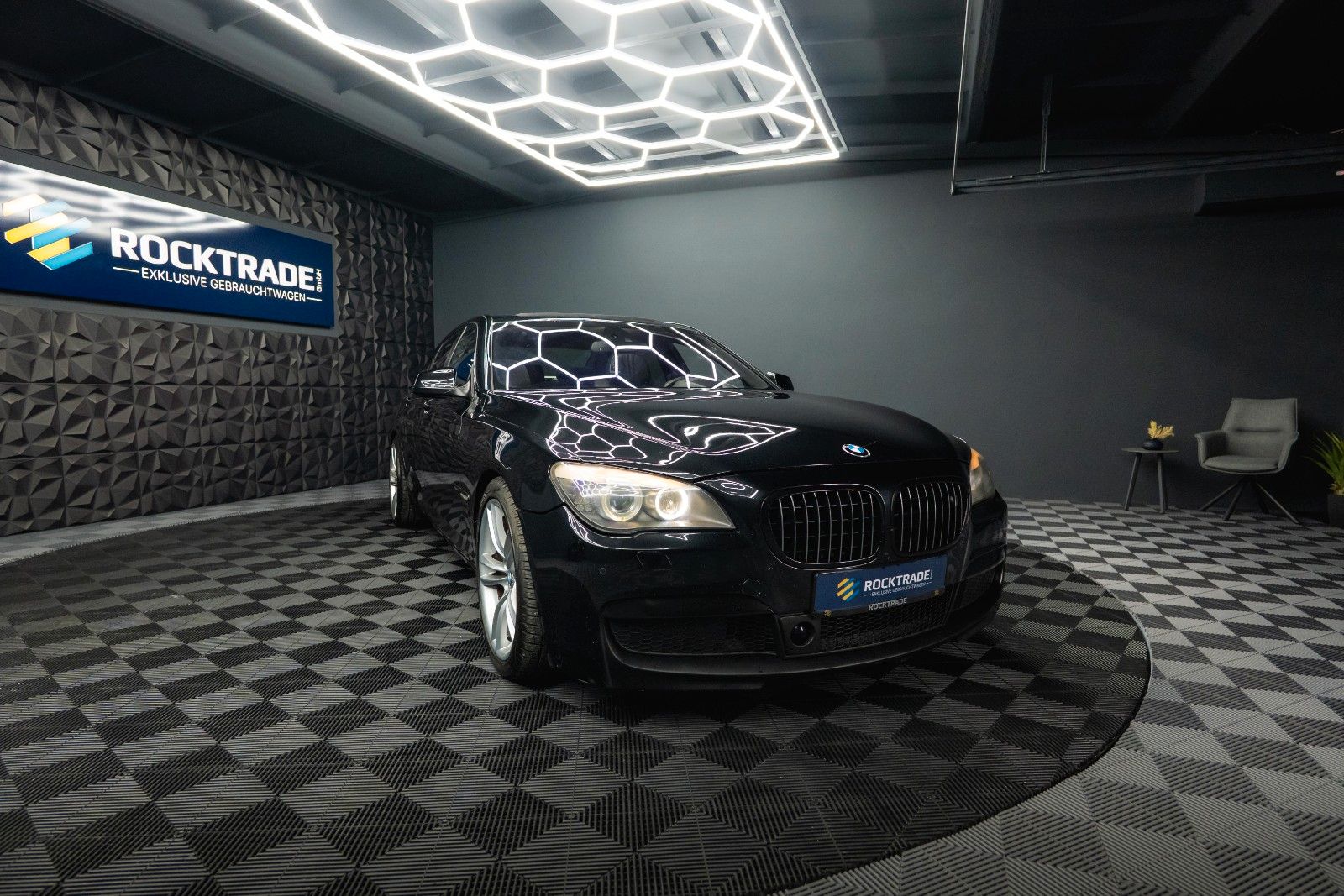 Fahrzeugabbildung BMW 740d M-Sport Black Edition *FULL Options*LESEN!*