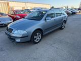 Skoda Octavia Combi Ambiente 1,6 Tüv Neu - gebrauchte Skoda Octavia aus dem Jahr 2005