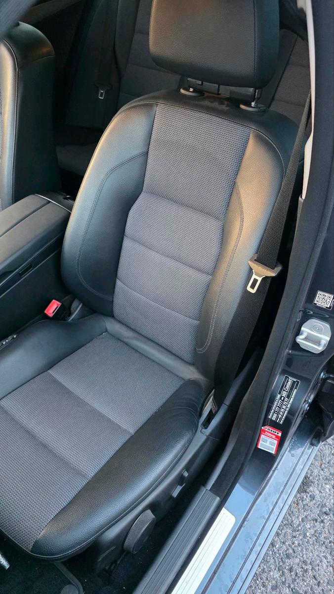 Mercedes-Benz C220 2014 — photo 9