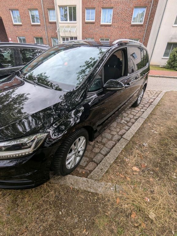 Image of Volkswagen Touran