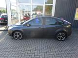 Ford Focus Lim. Concept    71 - Ford Focus: Kleinwagen