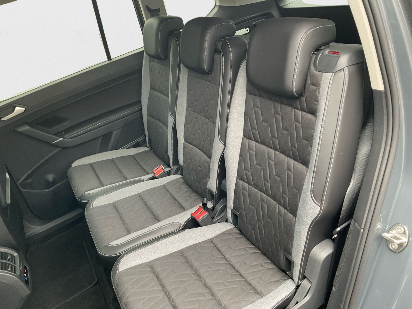Volkswagen Touran - Bild 13