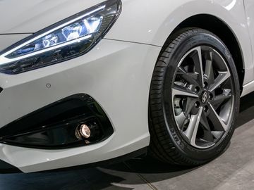 Hyundai i30 1.0 T-GDI Advantage DCT MY25 Navi Kamera LED