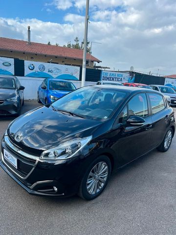 Peugeot 208 PureTech 82 5 porte Allure