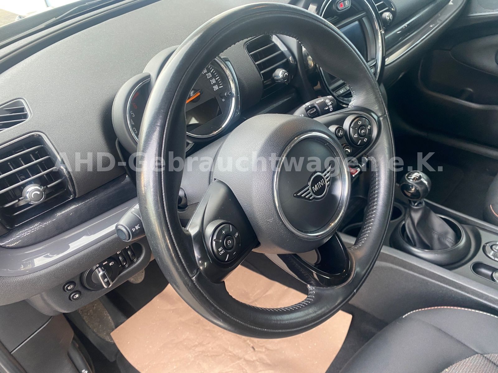 Fahrzeugabbildung MINI One D Clubman Pepper