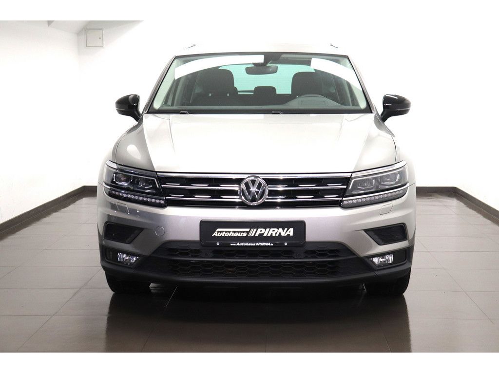 Volkswagen Tiguan 2.0 TSI IQ. DRIVE 4Motion LED NAVI foto 3