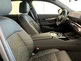 BMW 550 e xDr M Sport Pro ICONIC/HUD/PANO/20Z/360° - blaue BMW 550
