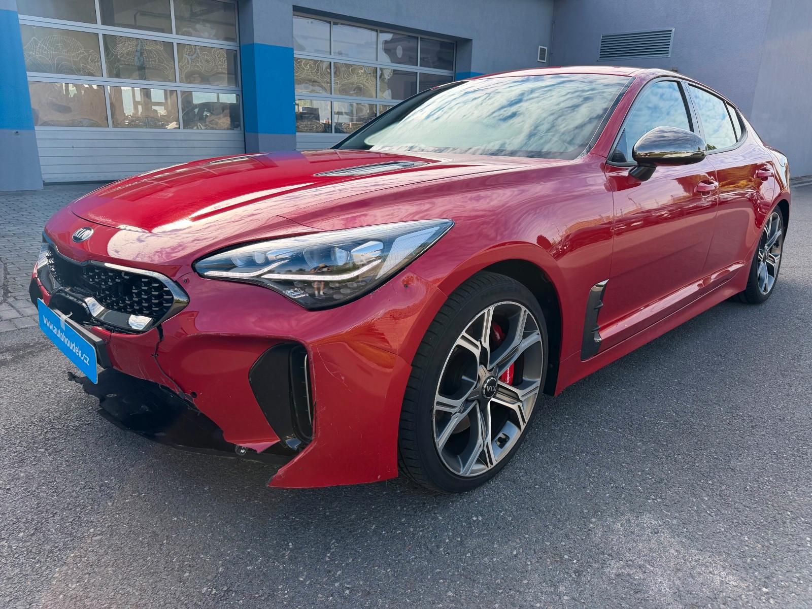 Kia Stinger GT 3,3 T-GDi 272kW 4WD