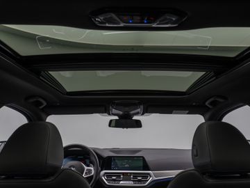 Fahrzeugabbildung BMW M340d xD 360°Panorama Laser HUD DAB Komfort 19"